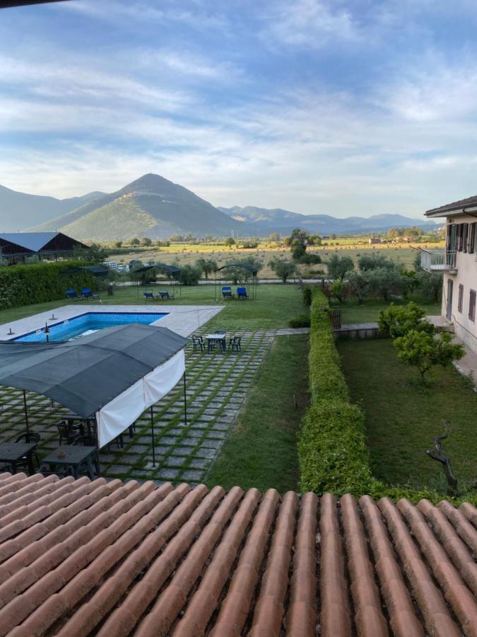 La Fattoria Di Carlotta Villa Maenza Eksteriør billede